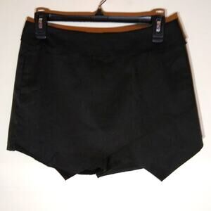 Charles Richards black woman small zippered skort.